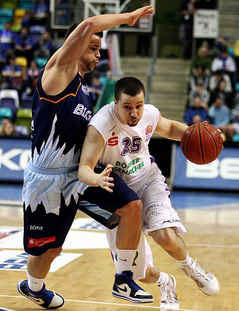 主要是他的 主要是他的