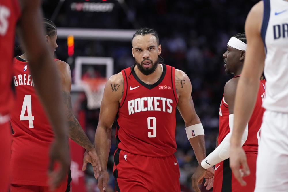 中后场出球 中后场出球