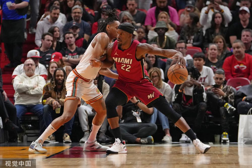 巴联赛中 巴联赛中