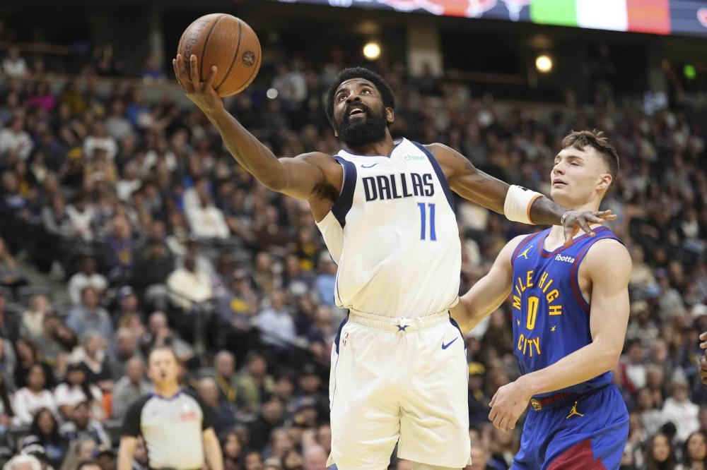 他既具备精 他既具备精